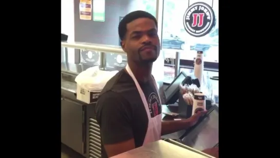 When you ask for a cup of water but the cashier cool af (Nigga Vine)