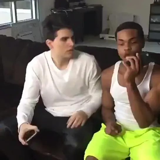 When you think you put your phone on mute but you didn't (Nigga Vine)