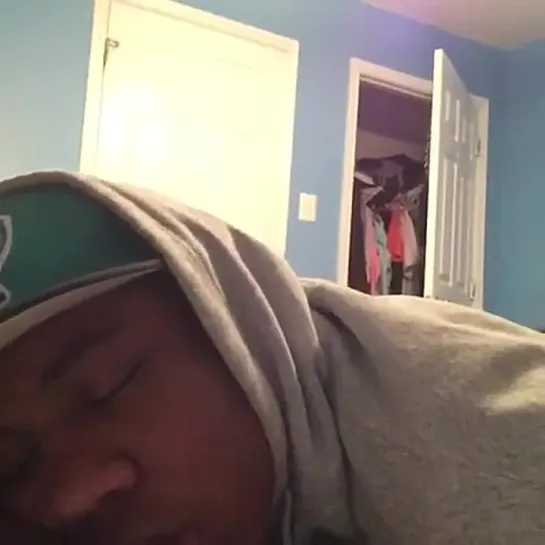 Don't ever talk back to your parent! Not even in your sleep (Nigga Vine)