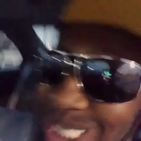 Handling the annoying person in the Back Seat (Nigga Vine)