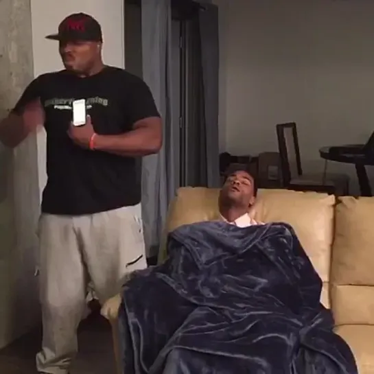 Hood alarm clock (Nigga Vine)