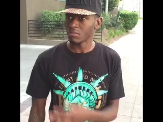 When you try to holla an she with her friends (Nigga Vine)