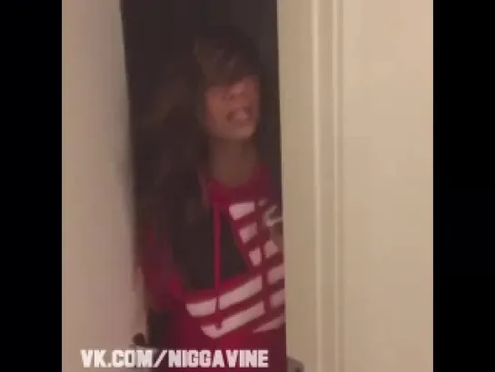 Having Jay Z as a roommate (Nigga Vine)