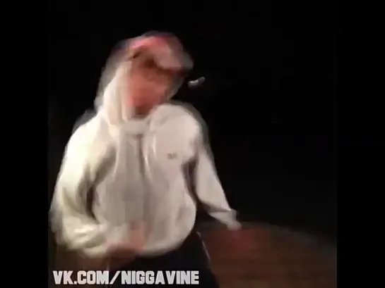 In an alternate universe (Nigga Vine)