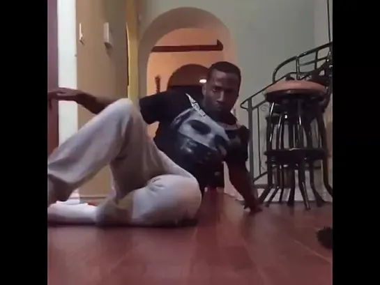 When you want your crush to save you (Nigga Vine)