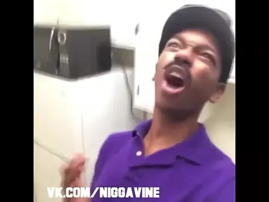 Getting burned while cooking (Nigga Vine)