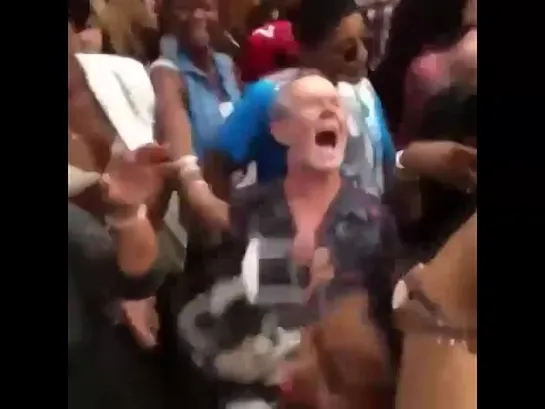 When you lose the crew and a banger comes on (Nigga Vine)