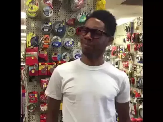 When the Cashier doesn't believe your money is real (Nigga Vine)