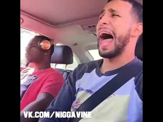 The only person in the world who knows the words to this song (Nigga Vine)