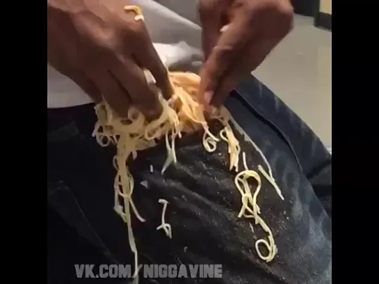 When you trip and your spaghetti falls out your pocket (Nigga Vine)