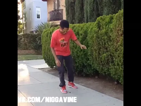 How it feels when you walk with a rock in your shoe (Nigga Vine)