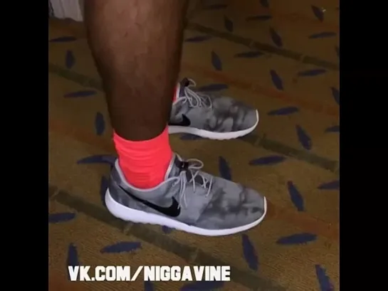 When guys get new shoes that's ALL they care about (Nigga Vine)