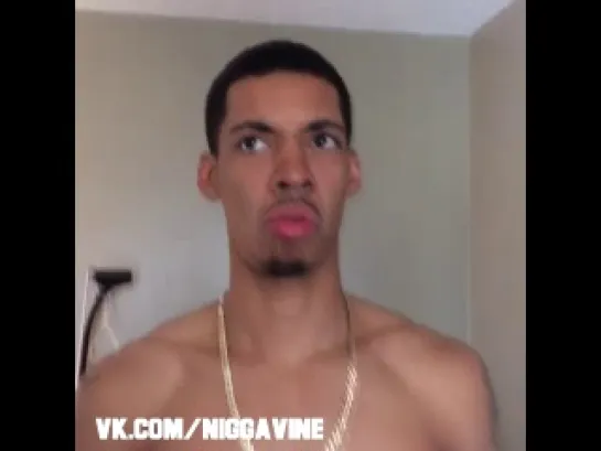 When breath is so bad you can TASTE it & when you smell it you FEEL it (Nigga Vine)