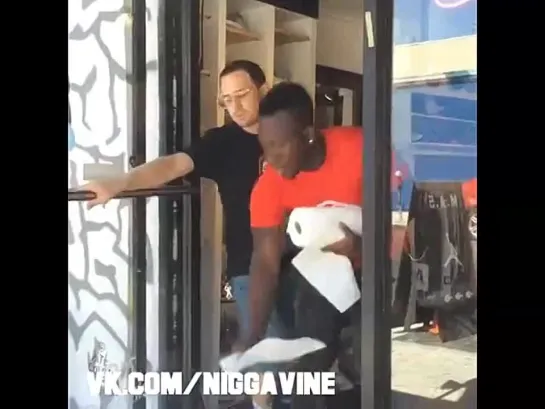 Getting new Jordan's be like (Nigga Vine)