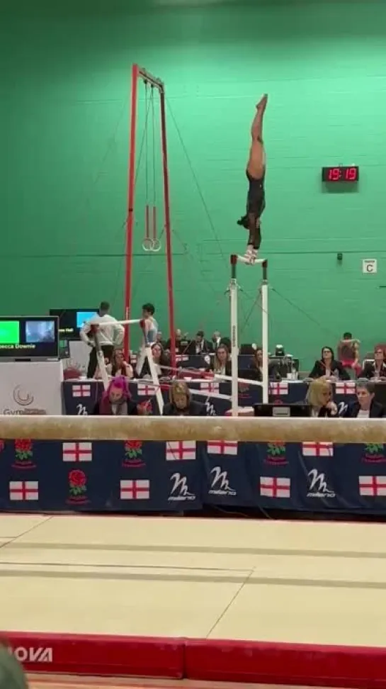 Becky Downie bars 22 from after remounting