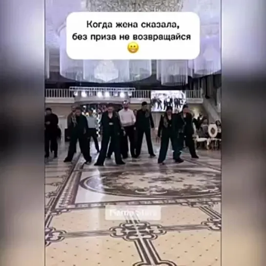 Классно танцует!