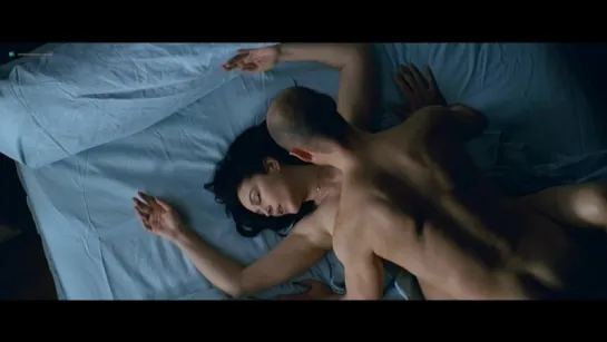 Monica Bellucci Nude - Combien tu maimes (FR 2005) HDTV 720p