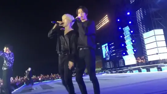 [VK][191011] MONSTA X fancam - Fallin @ Changwon K-Pop World Festival 2019