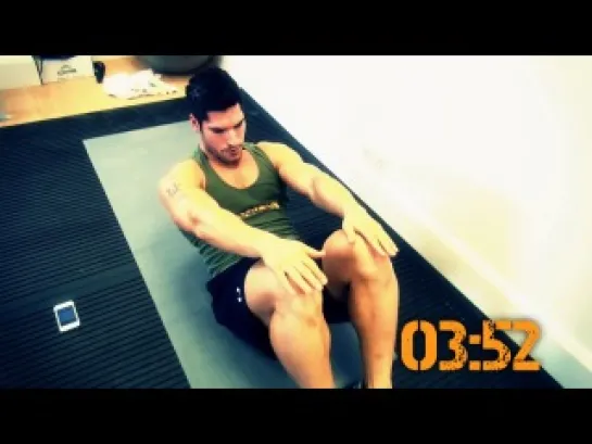 8 minute abs with Jamie Alderton