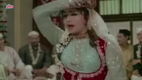 Sirf Apne Khayalon Ki Parchhayi - Bahu Begum (1967)