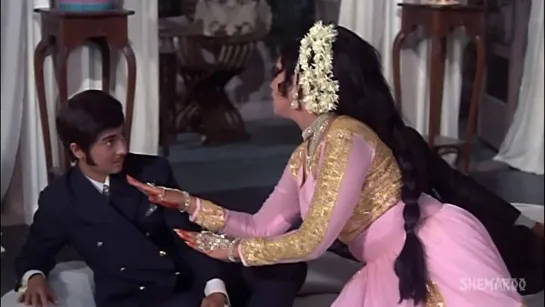 Mora Chhota Sa Balamwa Abhi Pyar Na Jaane - Do Chor (1972)