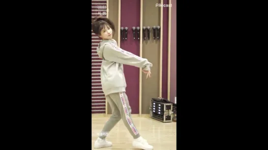 [Pikicast] Lovelyz - "Twinkle" Dance Practice (Jin)