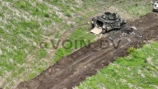 Видео подбитых Leopard  и Bradley.