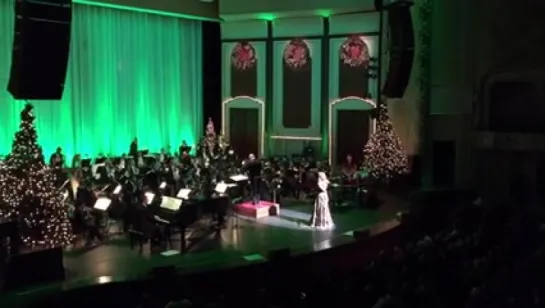 The Christmas Song (HOME FOR CHRISTMAS - THE SYMPHONY TOUR 2015)