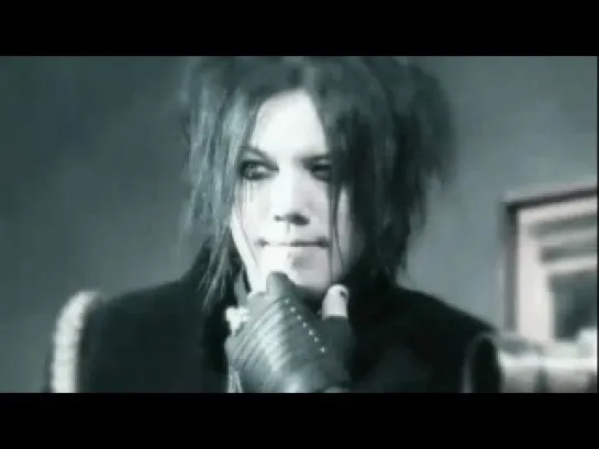 Sixx:A.M. - Lies of the Beautiful People