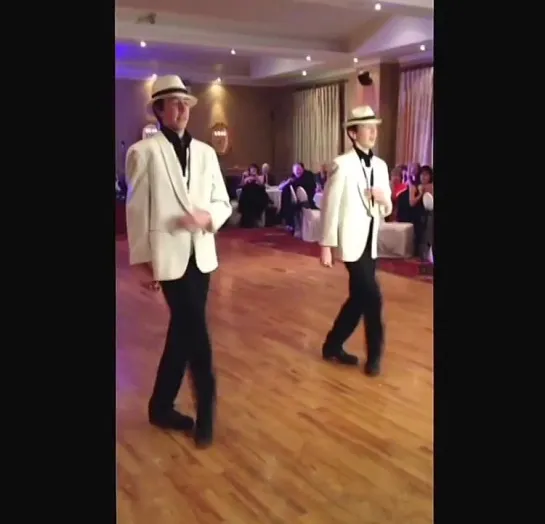 Amazing Irish step dancers - Brothers Michael and Matthew Gardiner