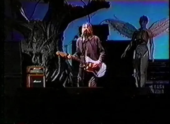 NIRVANA - Come As You Are (cut) (Seattle Center Arena, Seattle, WA, USA, 08.01.1994)