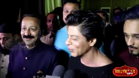 Shahrukh Khan Apologies For Arriving Late @ Baba Siddiqui Iftar Party 2016