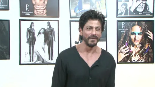 Shah Rukh Khan @ Dabboo Ratnanis Calendar 2016 Launch!