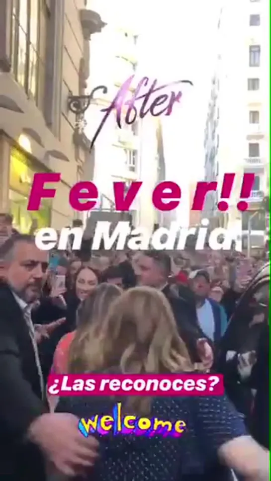 Josephine and Anna arriving at the signing.