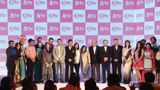 Shah Rukh Khan launches 'Sabse Shaana Kaun' TV show