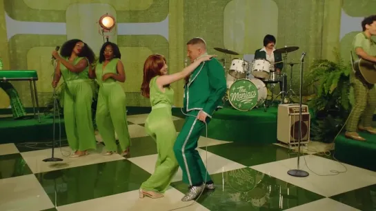 MACKLEMORE - MANIAC FEATURING WINDSER (OFFICIAL MUSIC VIDEO)-(1080p)