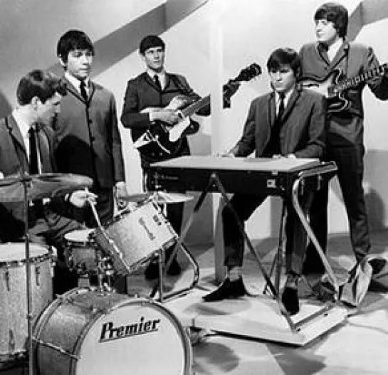 The Animals - Dont Let Me Be Misunderstood (short clip, 1965)