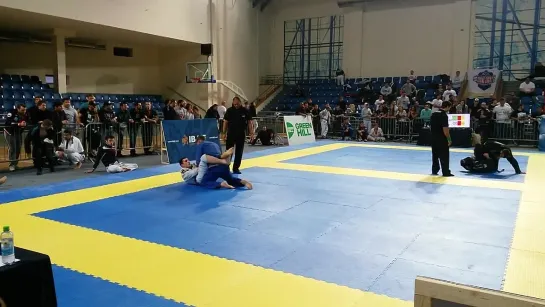 Moscow International open gi 88.3 кг, 1 схватка