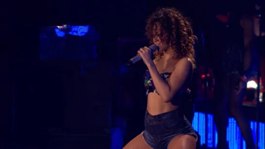 Rihanna - Ass Compilation.. LOUD Tour