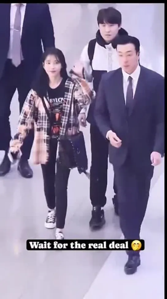 taekook iu bodyguard  /moon miracle/