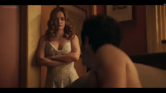 Ambyr Childers - You S01E06-09 (2018) 1080p Nude? Sexy! Watch Online