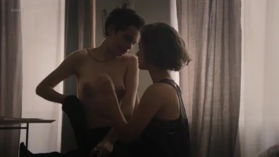 Sara Serraiocco, Liv Lisa Fries, Jelena Nik Nude - Counterpart s01e06 (US 2018) / Сара Серайокко, Лив Лиза Фрис - Двойник