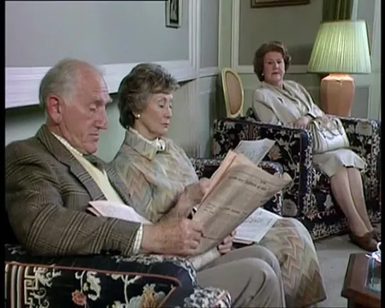 Keeping Up Appearances s2e04