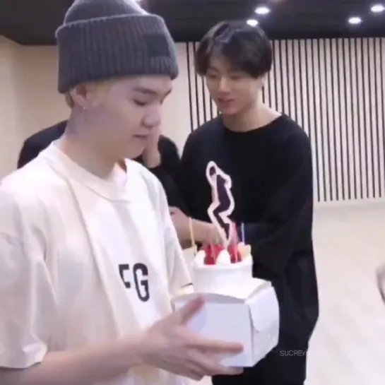 yoonkook [bangtan bomb: suga’s surprise birthday party]