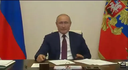 Путин о флаге ЛГБТ на посольстве США