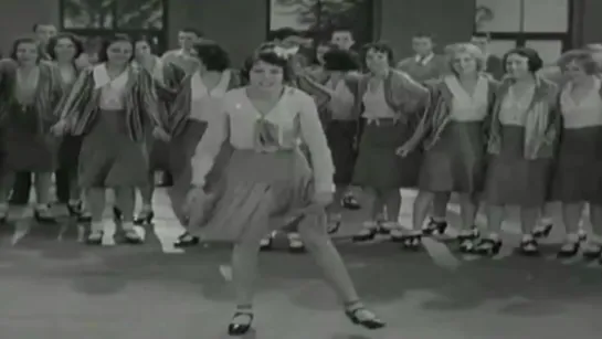 Penny Singleton - The Varsity Drag from 'Good News' (1930)