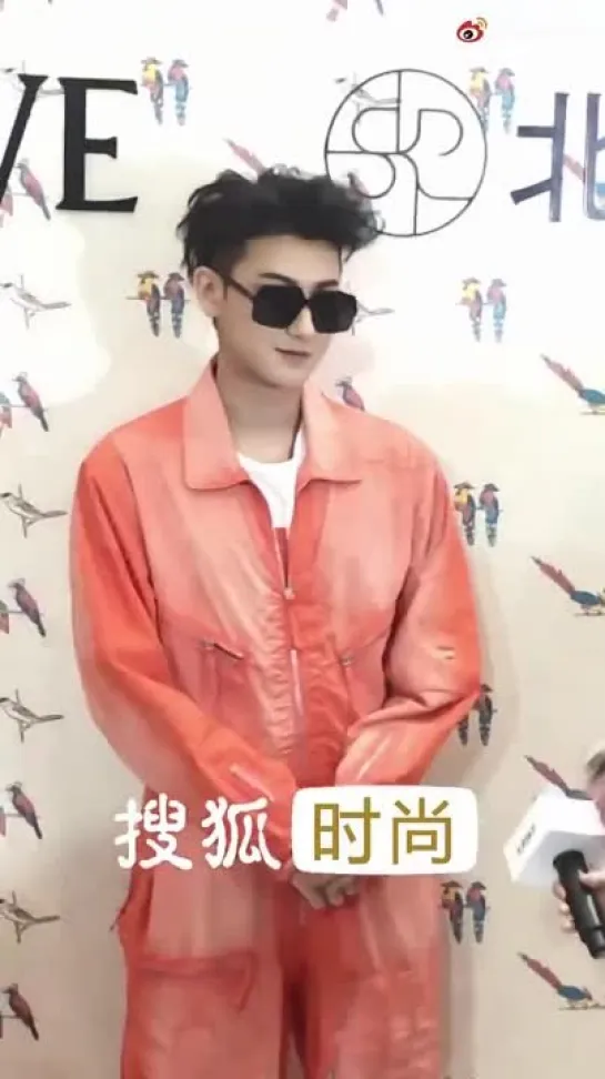 210410 ZTAO @ LOEWE Paula's Ibiza 2021 event