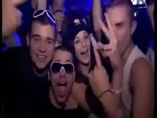 Headhunterz - Qlimax 2008 DVD QUALiTY OFFiCiAL ViDEO 2/2