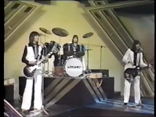 Arrows, First Hit, 1976