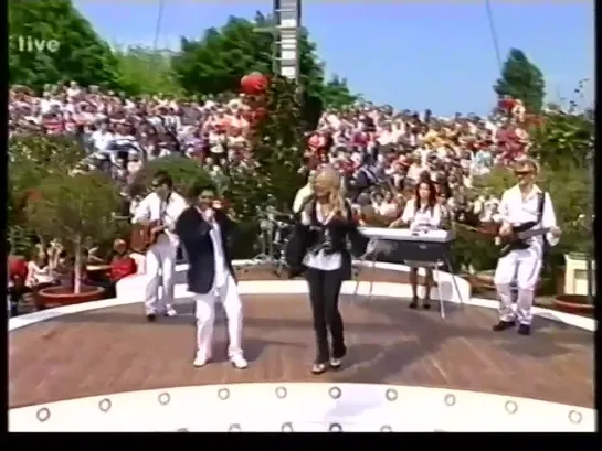 Sandra feat.Thomas Anders - The Night Is Still Young (ZDF-Fernsehgarten, Mainz, 10.05.2009) MTW